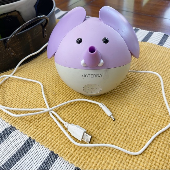 Doterra Elephant Diffuser - Picture 1 of 5